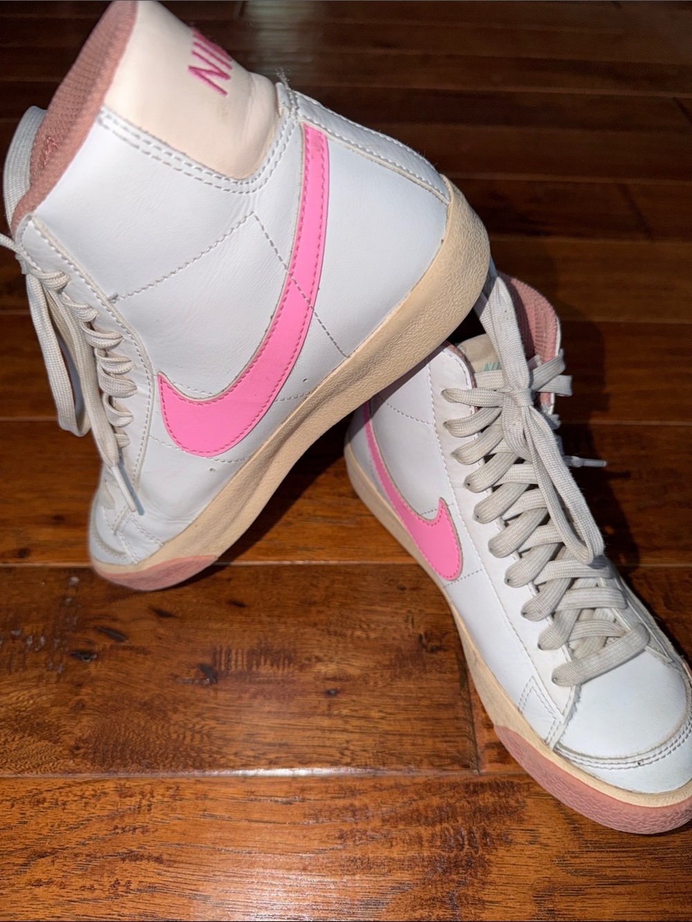 Nike Blazer Mid '77 High top sneakers, youth size 3.5